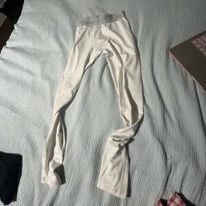 compression tights for basketball fits a women’s small